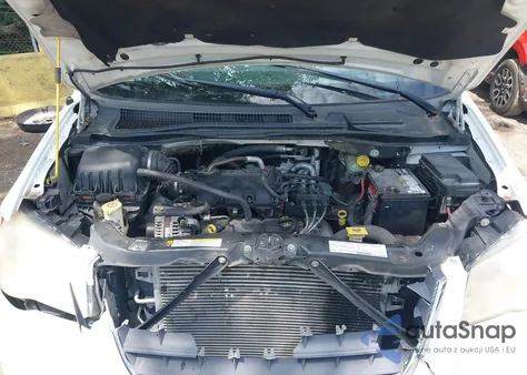 2008 Chrysler Town & Country Lx from USA, damaged, VIN 2A8HR44H88R618273